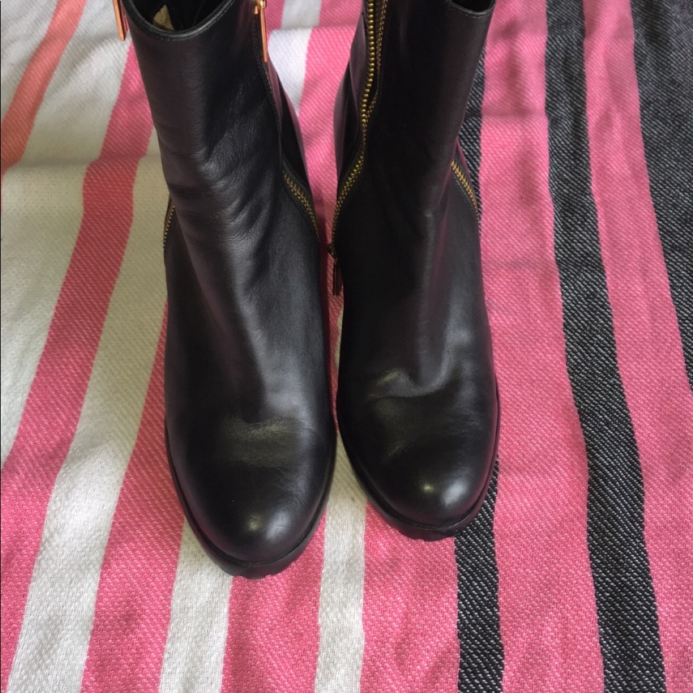 Michael Kors Leather boots